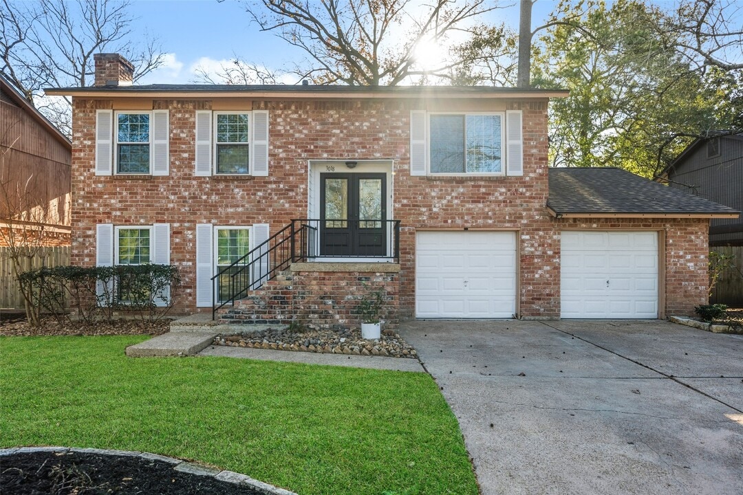 3018 Sycamore Springs Dr in Humble, TX - Foto de edificio