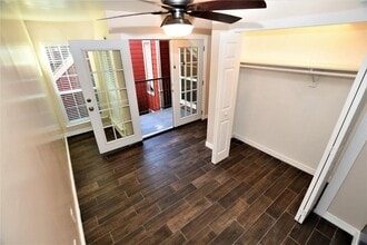 9821 Walnut St in Dallas, TX - Building Photo - Building Photo