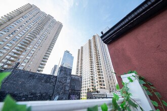 328 E 74th St, Unit SI ID1032014P in New York, NY - Foto de edificio - Building Photo