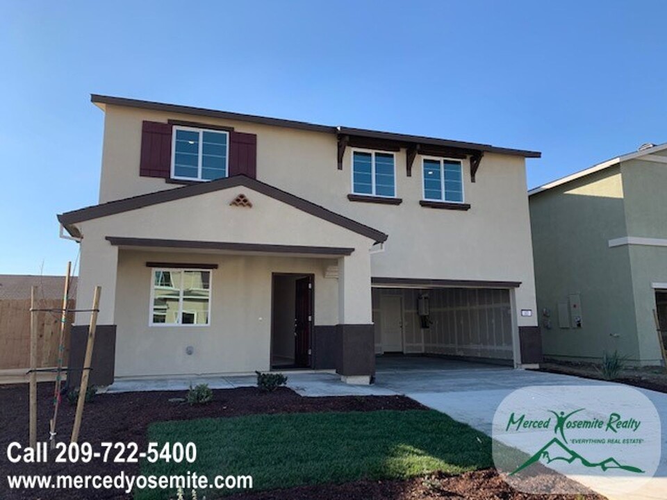 65 Hartley Ct in Merced, CA - Building Photo