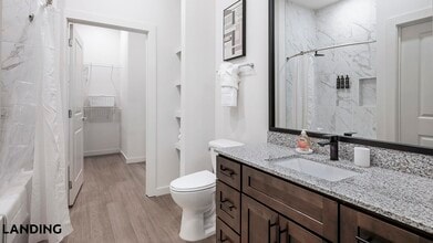 1200 Riverfront Dr, Unit 1127 in Little Rock, AR - Building Photo - Building Photo