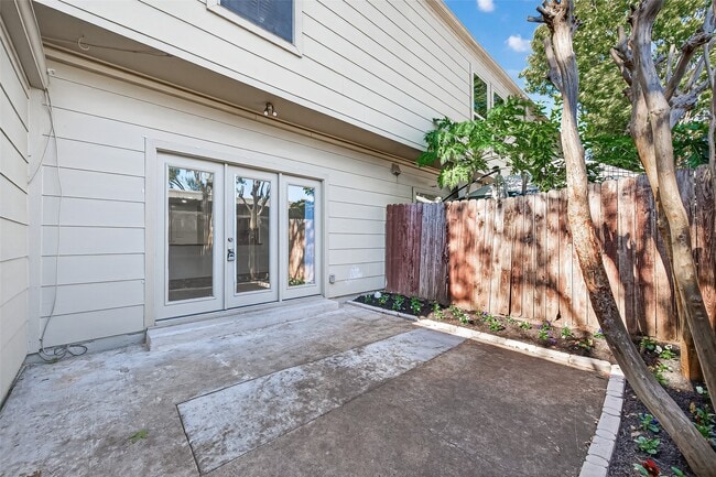 property at 14707 Barryknoll Ln