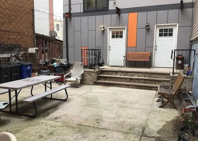 43 Bushwick Ave, Unit 1B