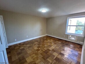 25 Washington Ave in North Plainfield, NJ - Building Photo - Building Photo