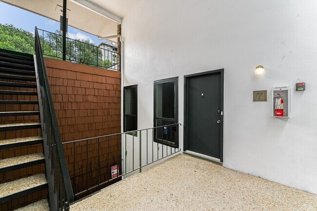 property at 2704 San Pedro St