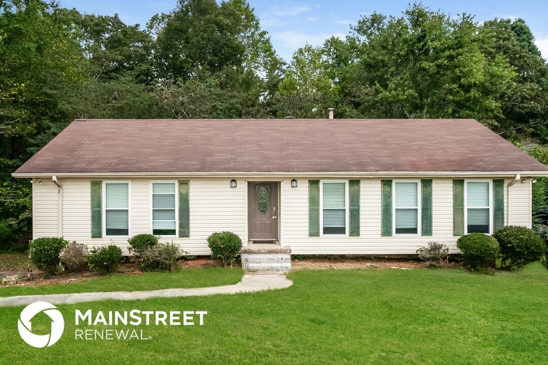 720 Twin Ridge Dr in Gardendale, AL - Building Photo