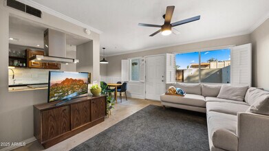 8135 N 32nd Dr in Phoenix, AZ - Building Photo - Building Photo