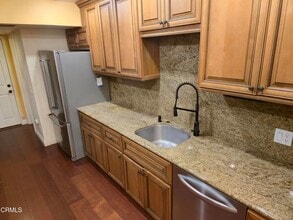 277 E Del Mar Blvd in Pasadena, CA - Building Photo - Building Photo