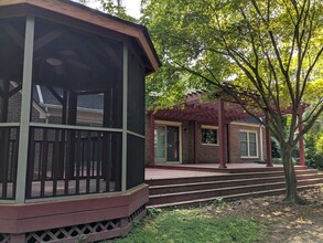 206 Chowan Rd in Greenville, NC - Building Photo - Building Photo