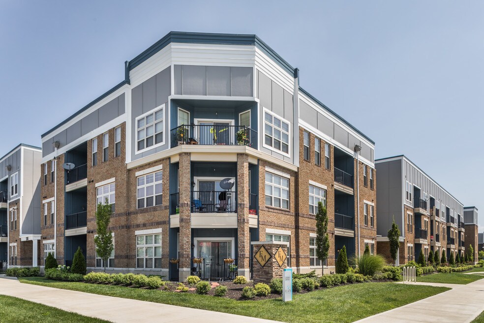CUMBERLAND CROSSING Apartments Fishers, IN Apartments For Rent