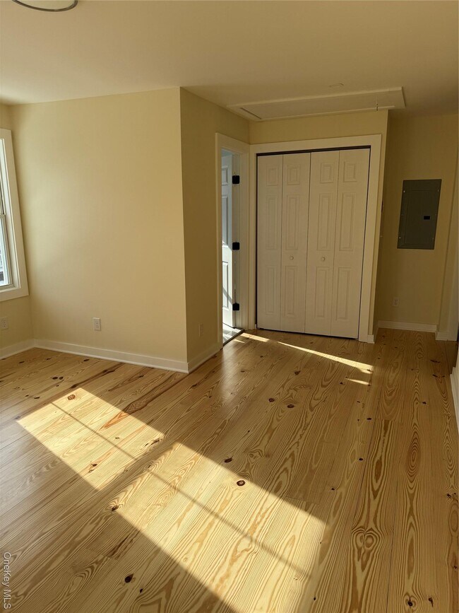 14 Orchard St in Warwick, NY - Foto de edificio - Building Photo