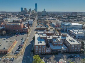 1213 N Harvey Ave in Oklahoma City, OK - Building Photo - Building Photo