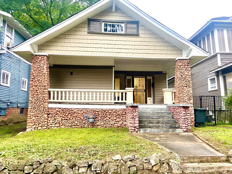 1432 12th St S in Birmingham, AL - Foto de edificio
