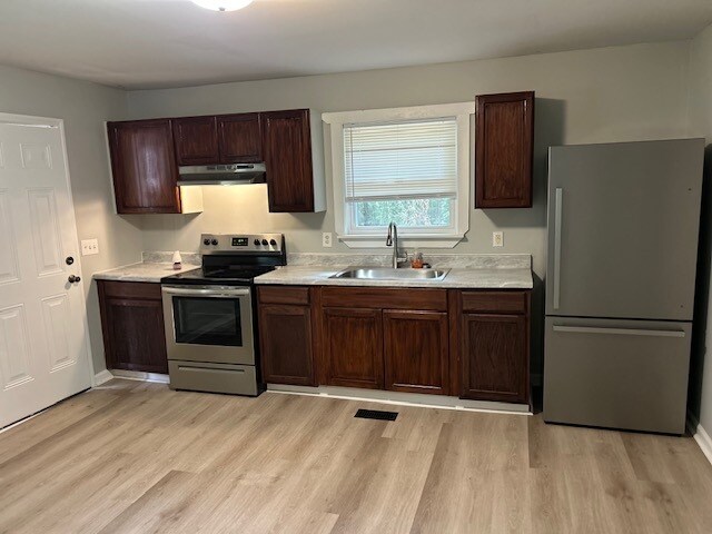 529 Calvary Dr in Columbia, SC - Building Photo