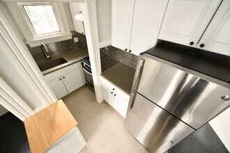 2111 Vine St in Berkeley, CA - Building Photo - Building Photo