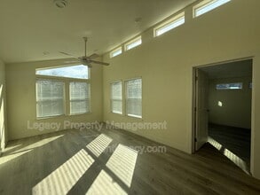 10753 Oakton Way in Rancho Cordova, CA - Building Photo - Building Photo