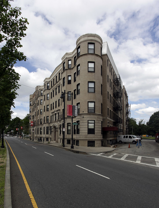 407 Huntington Ave in Boston, MA - Building Photo