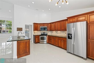 2862 E Orchard Cir in Davie, FL - Foto de edificio - Building Photo