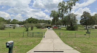 1999 N Cloverdale Terrace in Hernando, FL - Building Photo