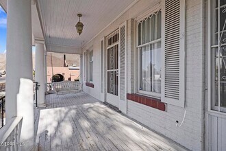 3225 Fort Blvd in El Paso, TX - Building Photo - Building Photo