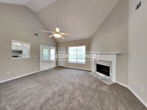 661 Morningside Dr N in Stockbridge, GA - Foto de edificio - Building Photo