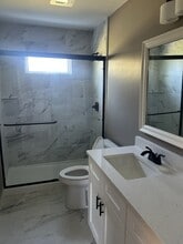 2060 Lovers Ln in Hopkinsville, KY - Building Photo - Building Photo