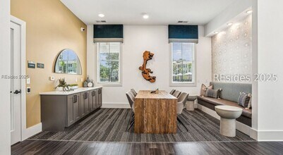 4000 Margaret St, Unit TH2 in Beaufort, SC - Building Photo - Building Photo