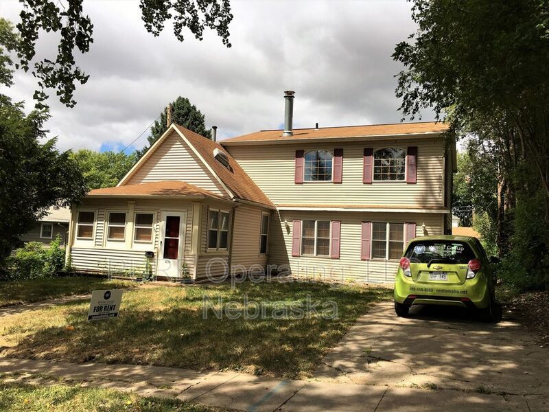 4214 Pierce St in Omaha, NE - Building Photo