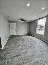 11 Acacia St in Alamo, TX - Building Photo - Building Photo