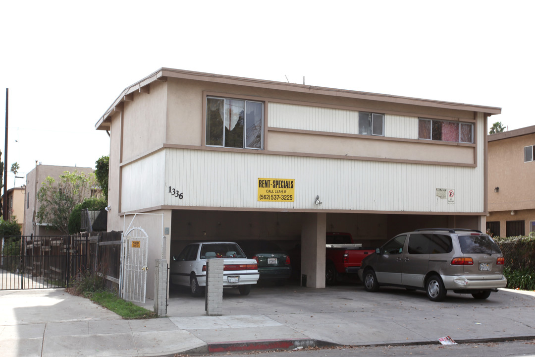 1336 Hellman St in Long Beach, CA - Foto de edificio