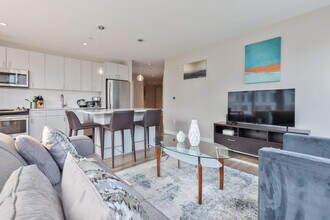5 Fan Pier Boulevard in Boston, MA - Building Photo - Building Photo