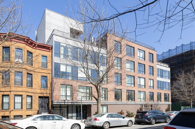 The Hill in Brooklyn, NY - Foto de edificio - Building Photo