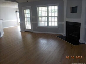 107 Mckinley Dr in Raeford, NC - Building Photo - Building Photo