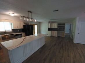 413 Parkview Ave in Deridder, LA - Building Photo - Building Photo
