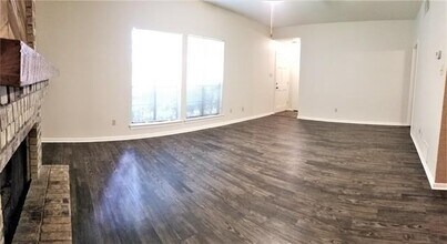 2025 Heather Brook Dr in Grapevine, TX - Building Photo - Building Photo