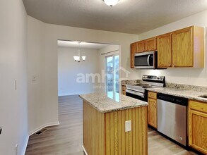 403 Hobart St in Pickerington, OH - Building Photo - Building Photo