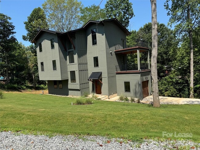 150 Driftwood Dr in Mooresville, NC - Building Photo - Building Photo