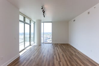 1400HiLine in Dallas, TX - Foto de edificio - Interior Photo