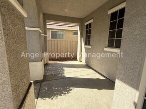 3055 Brunnet Ln in Sacramento, CA - Building Photo - Building Photo
