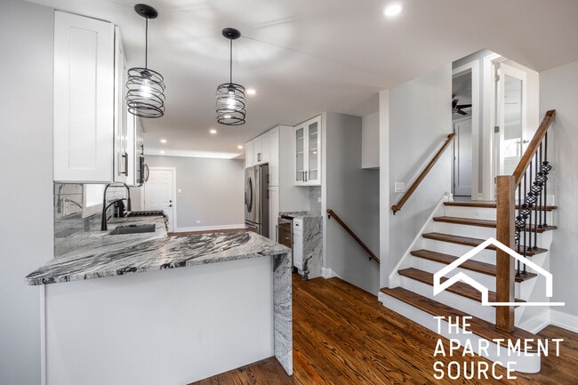 property at 7225 E Prairie Rd