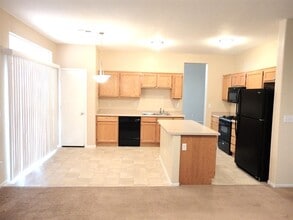 126 Camino Francisco in Henderson, NV - Building Photo - Building Photo