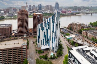 The Ascent at Roebling's Bridge in Covington, KY - Building Photo