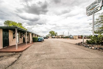 Wagon Wheel Inn Efficiency Apartments in Tucson, AZ - Foto de edificio - Building Photo