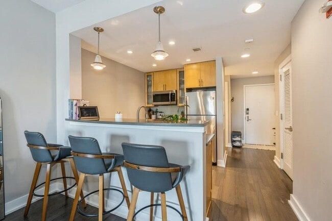 property at 3312 Hudson Ave