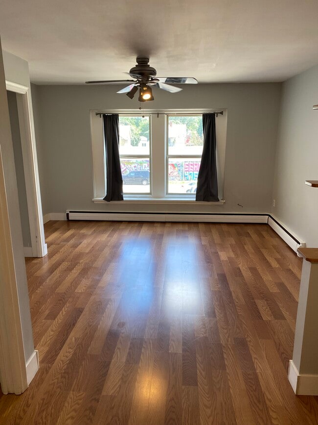 1135 S Washington Ave #14, Unit 1135 S Washington Ave #14