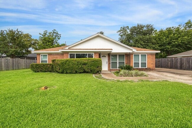 property at 3613 Lazy Spring Dr