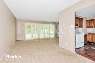 3655 St Catherine St in Florissant, MO - Foto de edificio - Building Photo