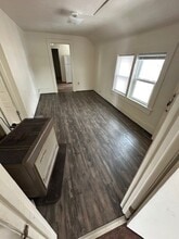 614 Water St, Unit 614.5 in Eau Claire, WI - Foto de edificio - Building Photo