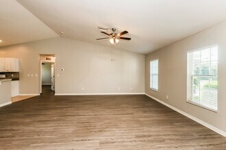 935 Green St E in Lehigh Acres, FL - Building Photo - Building Photo