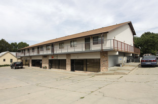 2332 N Cotner Blvd Apartments